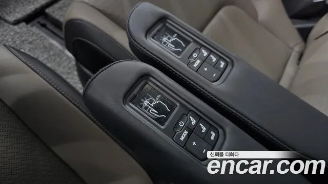 Kia Carnival — фото 17