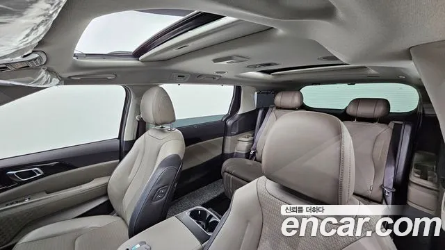 Kia Carnival — фото 18