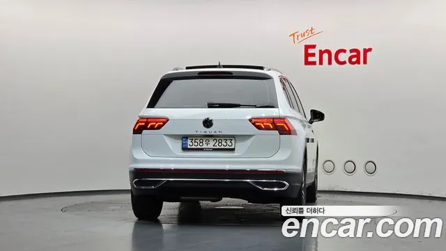 Volkswagen Tiguan — фото 4