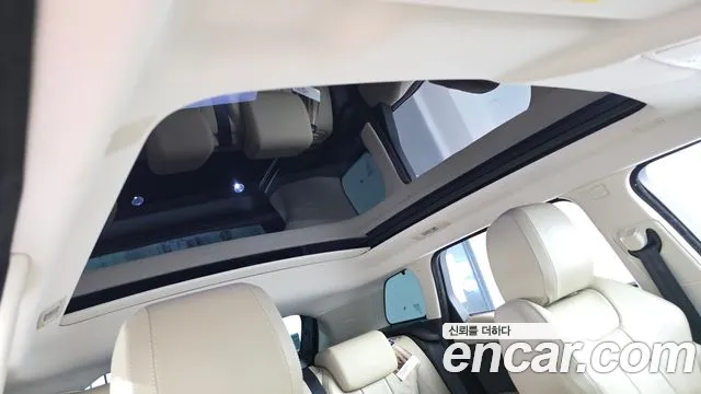 Land Rover Range Rover Evoque — фото 17