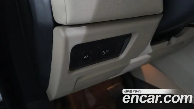 Land Rover Range Rover Evoque — фото 29