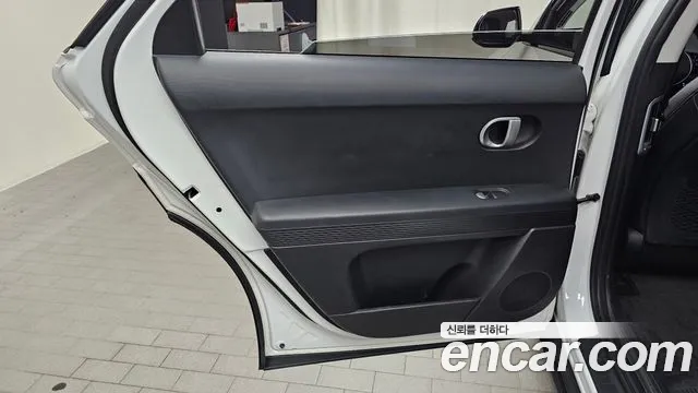 Hyundai Ioniq 5 — фото 25