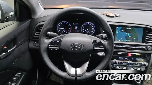 Hyundai Avante — фото 14