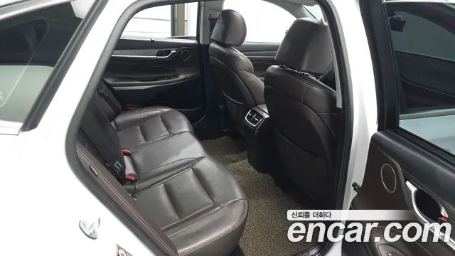Hyundai Grandeur — фото 12