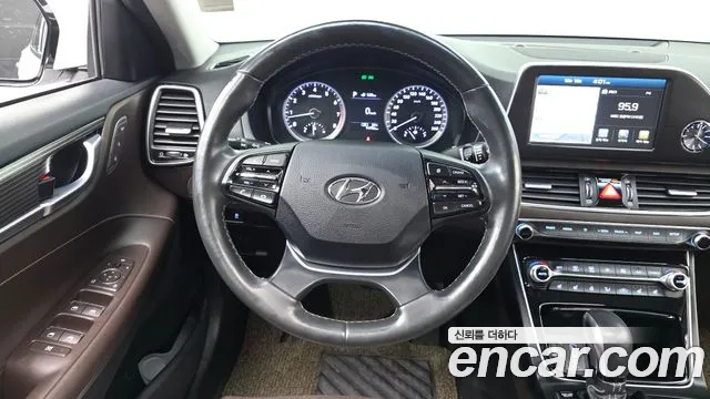 Hyundai Grandeur — фото 13