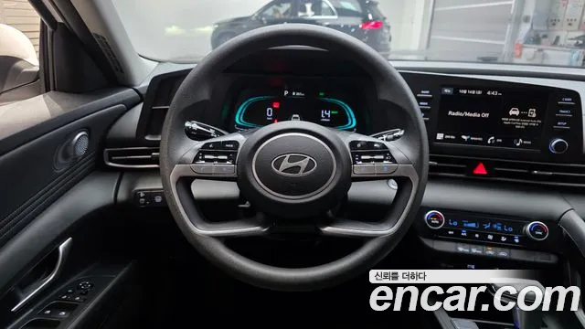 Hyundai Avante — фото 14