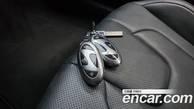 Hyundai Avante — фото 16