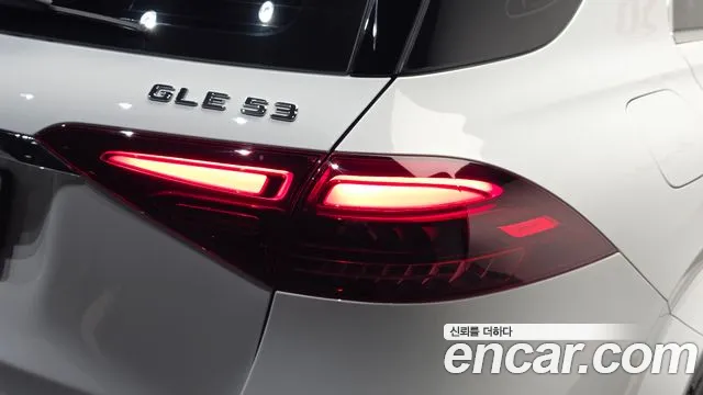 Mercedes-Benz GLE-Class — фото 23