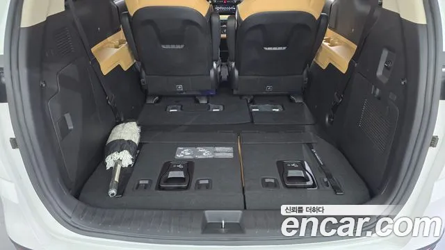 Kia Carnival — фото 16