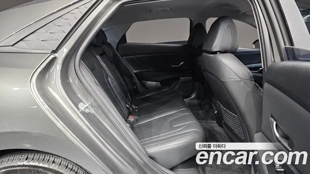 Hyundai Avante — фото 32