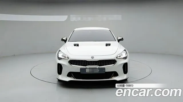 Kia Stinger — фото 2