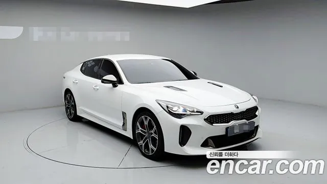 Kia Stinger — фото 3