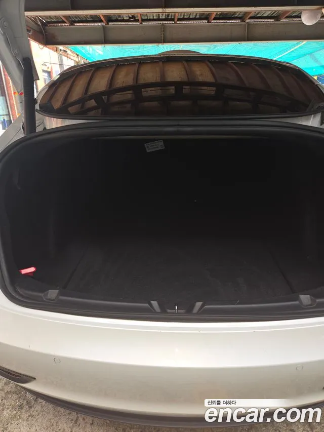 Tesla Model 3 — фото 6