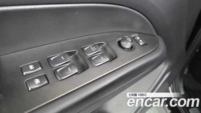 KG_Mobility_Ssangyong Rexton — фото 29