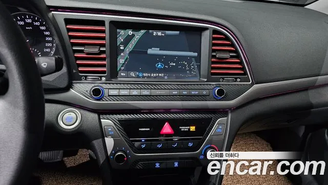 Hyundai Avante — фото 14