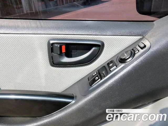 Hyundai Starex — фото 13