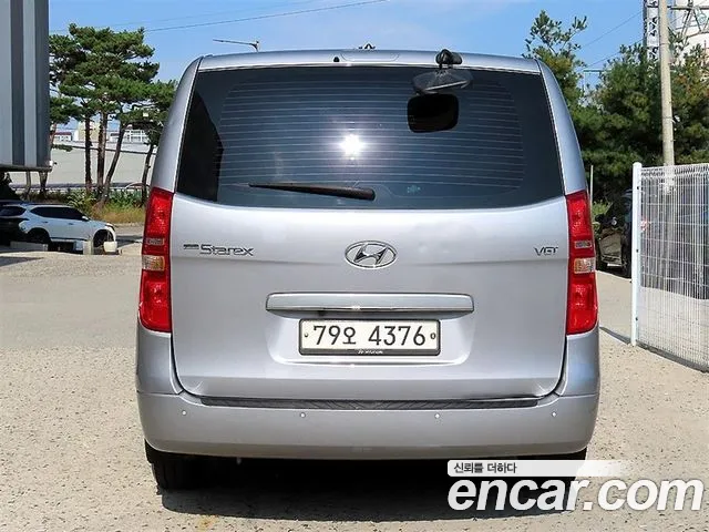 Hyundai Starex — фото 4