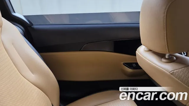 Kia Carnival — фото 25