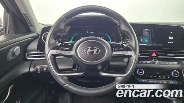 Hyundai Avante — фото 13