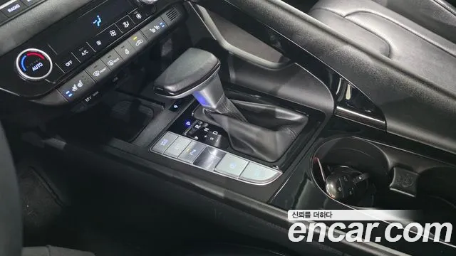 Hyundai Avante — фото 9