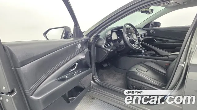 Hyundai Avante — фото 10