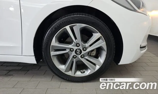 Hyundai Avante — фото 21