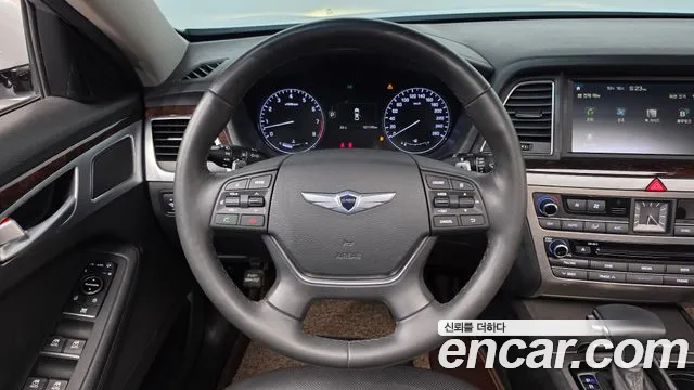 Hyundai Genesis — фото 12