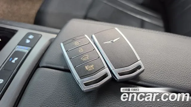 Hyundai Genesis — фото 15