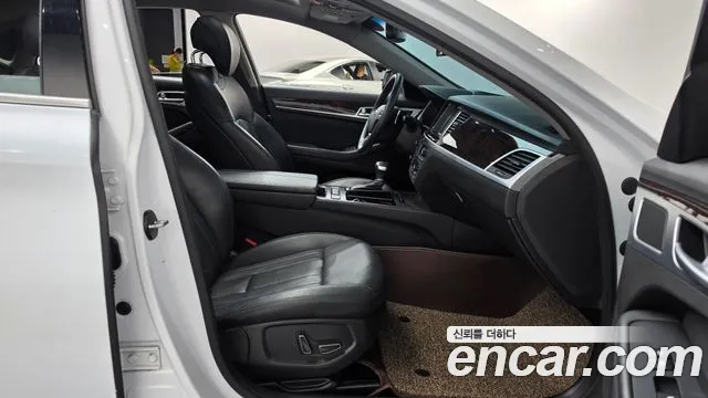 Hyundai Genesis — фото 26