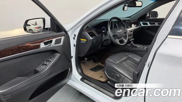Hyundai Genesis — фото 10