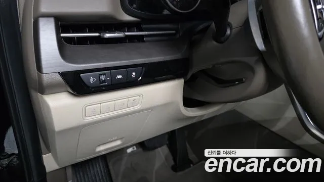 Kia Carnival — фото 28