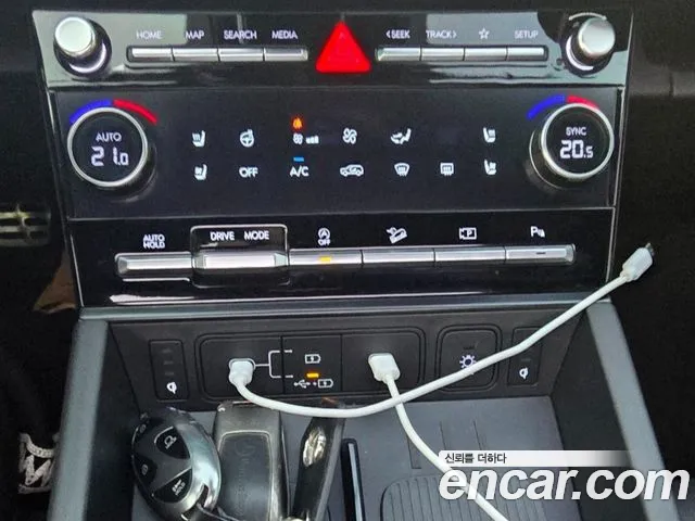 Hyundai Santa Fe — фото 11