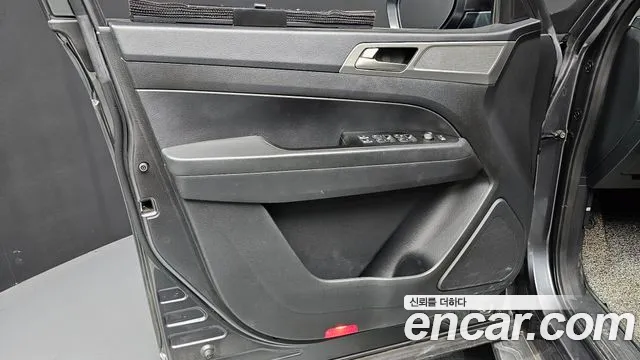 KG_Mobility_Ssangyong Rexton — фото 24