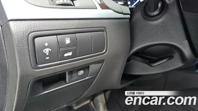 Hyundai Genesis — фото 12