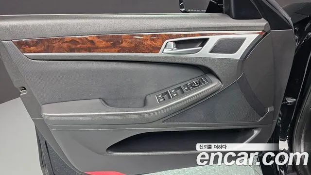 Hyundai Genesis — фото 24