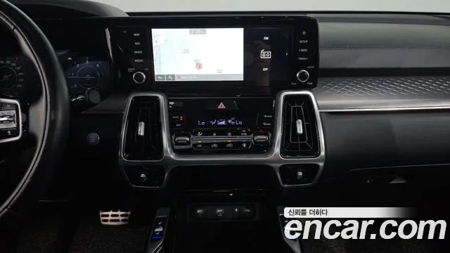 Kia Sorento — фото 11