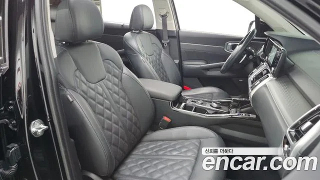 Kia Sorento — фото 16