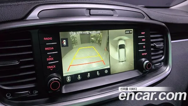 Kia Sorento — фото 15