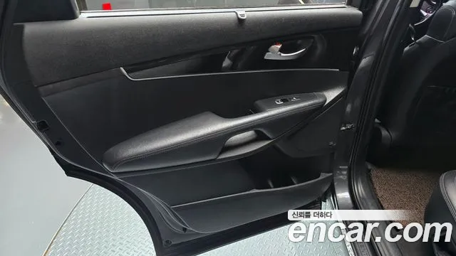 Kia Sorento — фото 25