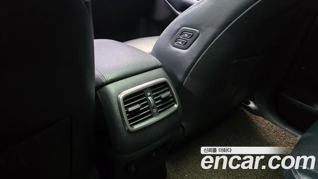 Kia Sorento — фото 32