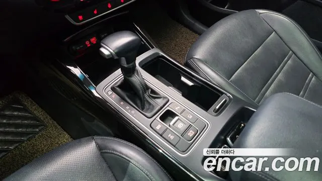 Kia Sorento — фото 9
