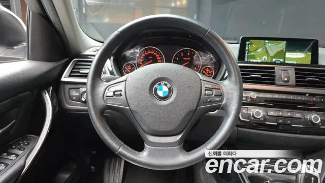 BMW 3-Series — фото 13