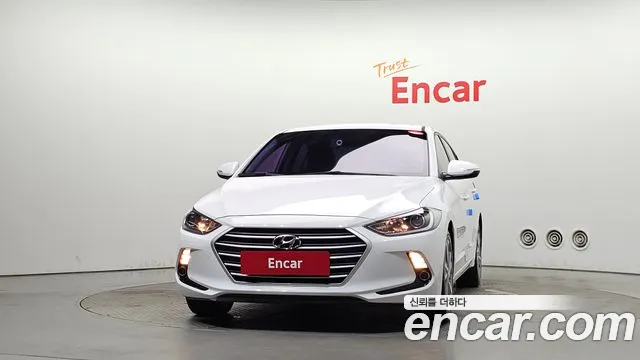 Hyundai Avante — фото 3