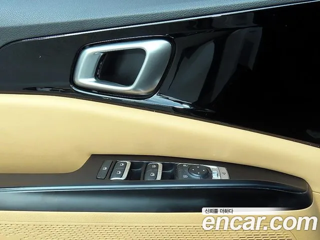 Kia Carnival — фото 12