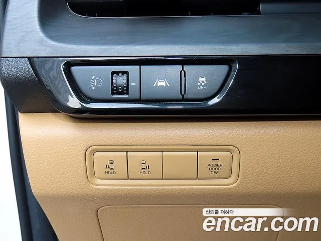 Kia Carnival — фото 13