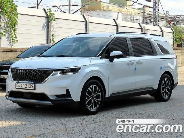 Kia Carnival — фото 2