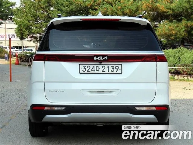 Kia Carnival — фото 4