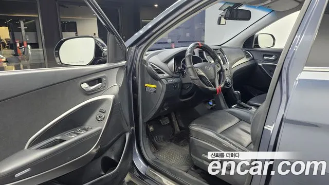 Hyundai Santa Fe — фото 10