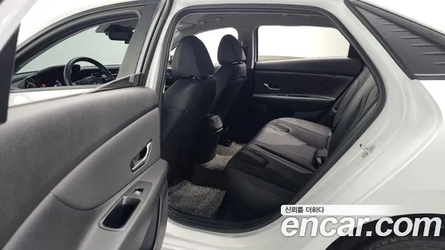 Hyundai Avante — фото 11