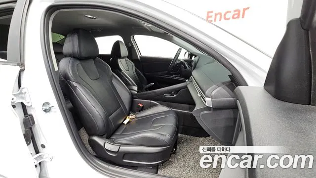 Hyundai Avante — фото 26